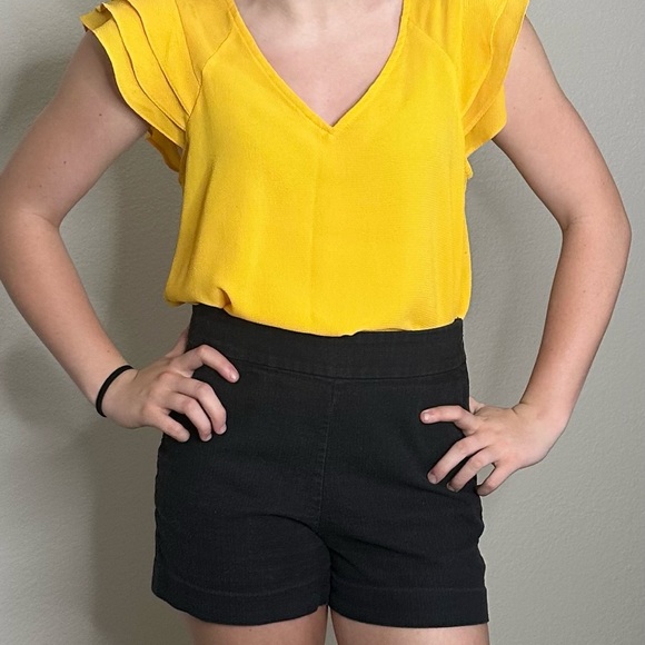 Cece Flutter Sleeve V-Neck Top/Blouse. Small. Bright yellow. - Picture 9 of 10